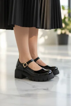 Zapato Escolar Happy Shoes Para Mujer Tacón Mary-Jane 07427